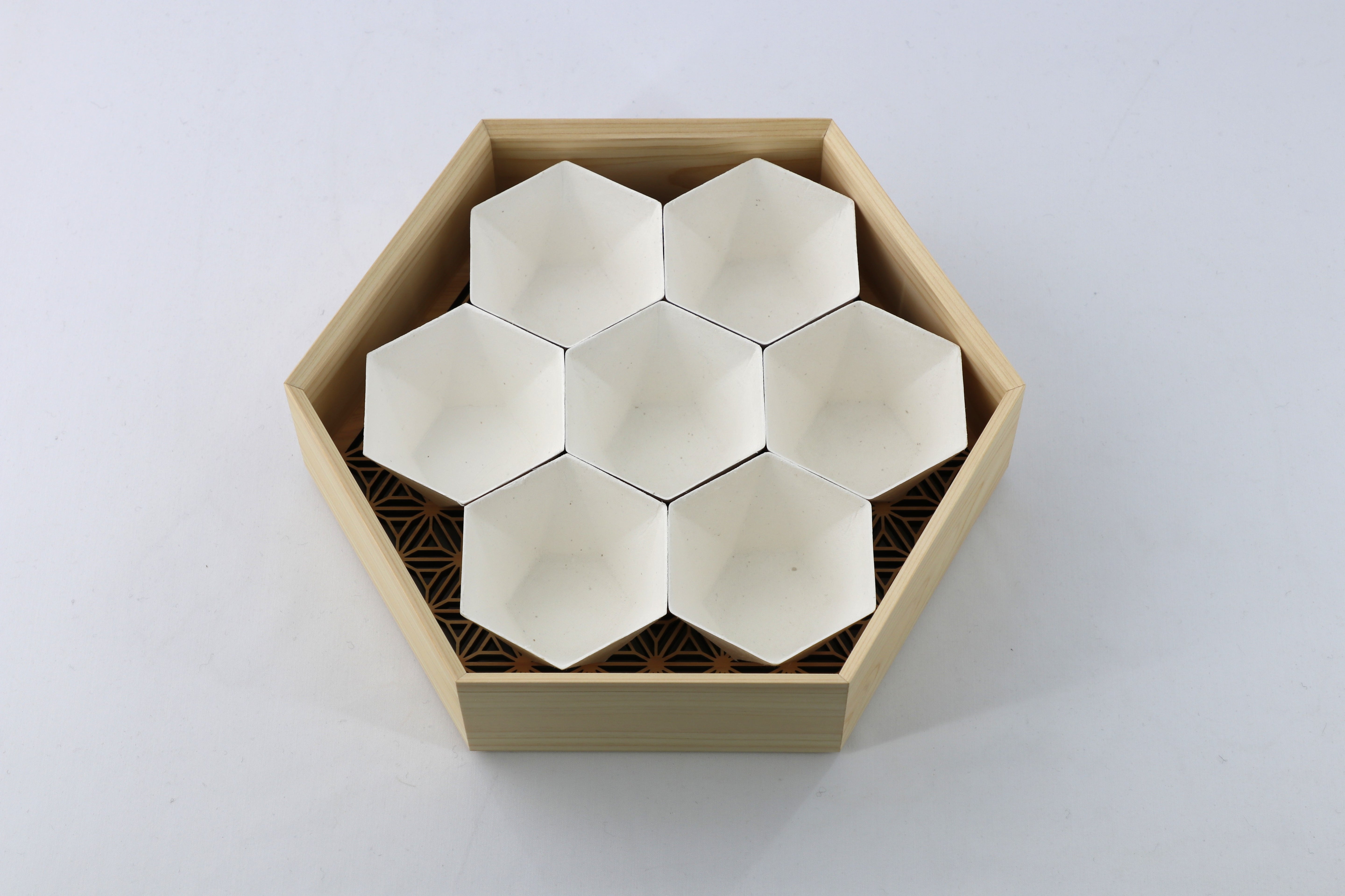 お重箱　一段　八重裏花