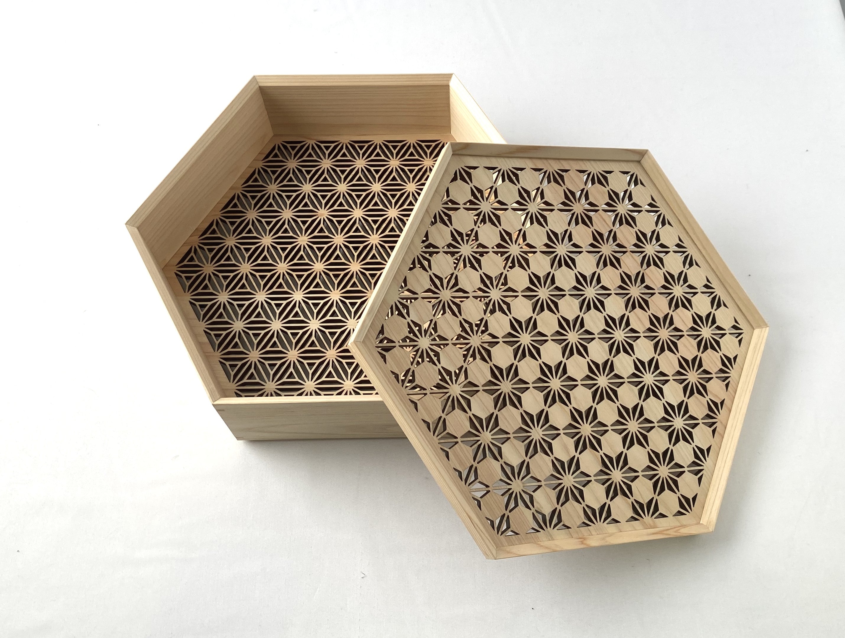 お重箱　一段　八重裏花